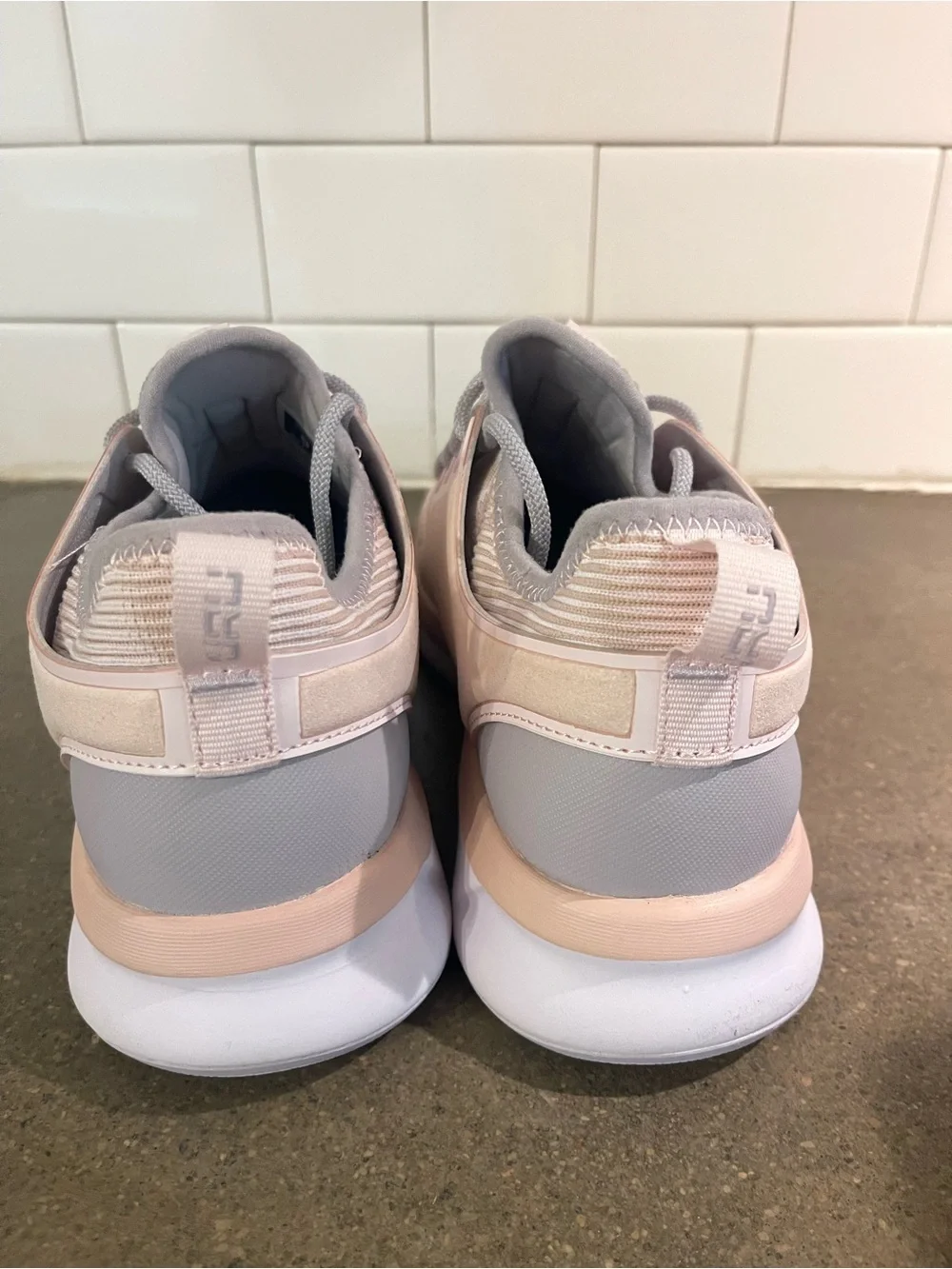 KURU ATOM Women’s 9 Pink Sorbet Lilac Comfort Walking Sneakers